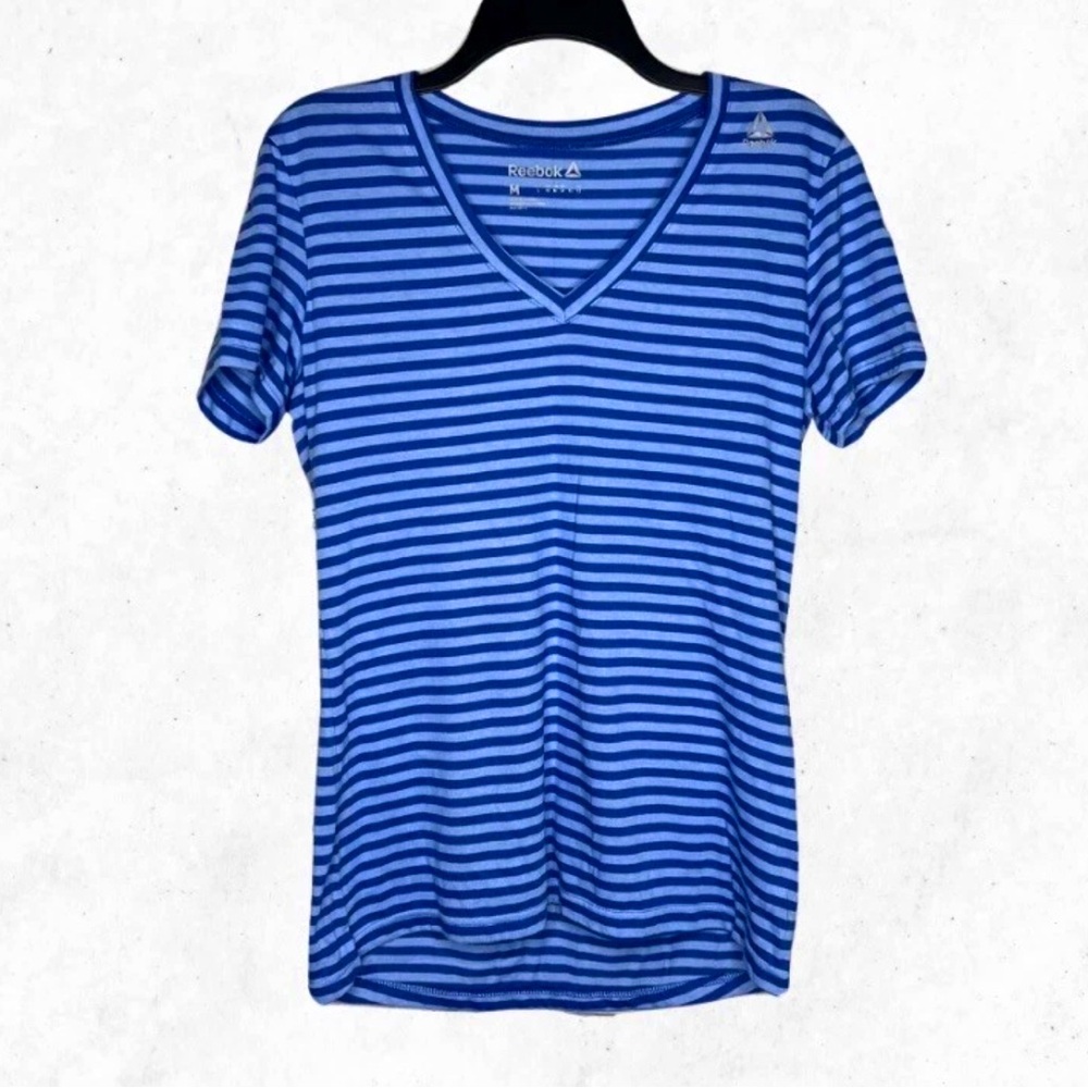 Reebok Womens Short Sleeve Active Tee Size Medium Blue Striped Lightweight EUC